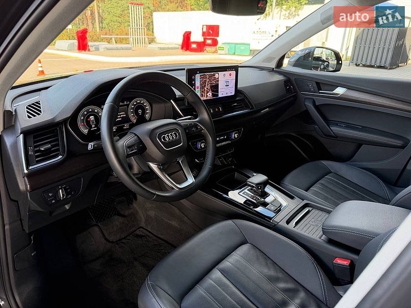 Внедорожник / Кроссовер Audi Q5 2021 в Киеве