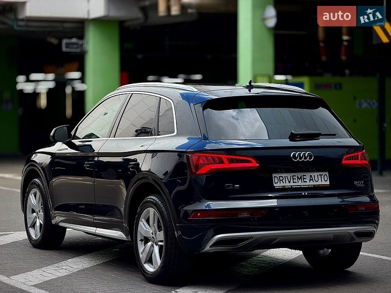 Внедорожник / Кроссовер Audi Q5 2017 в Киеве
