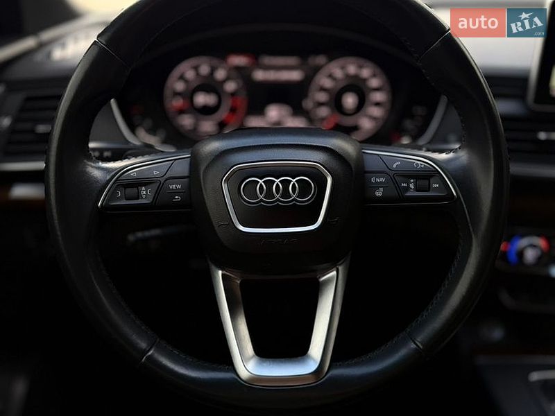Внедорожник / Кроссовер Audi Q5 2017 в Киеве