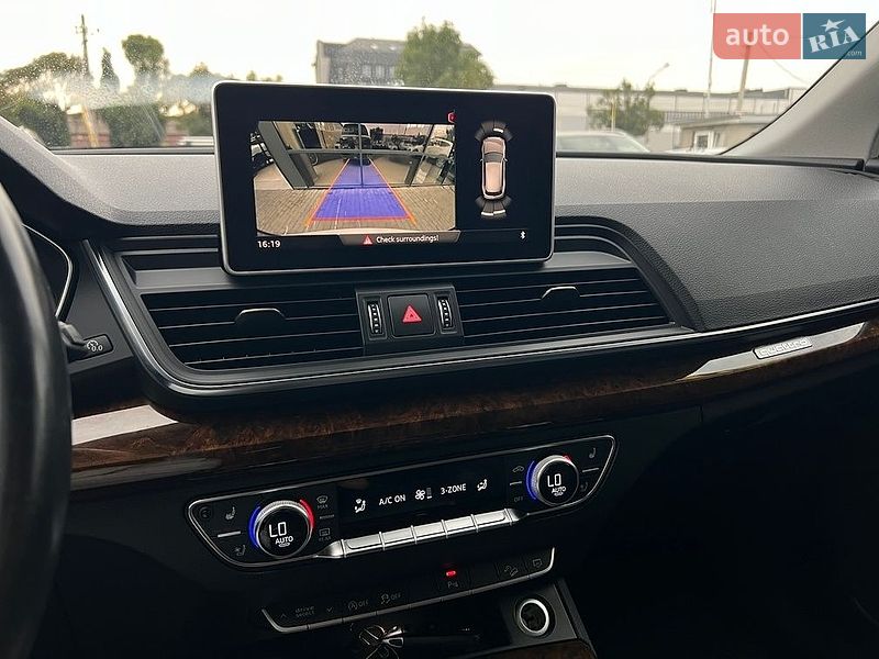 Внедорожник / Кроссовер Audi Q5 2017 в Ивано-Франковске