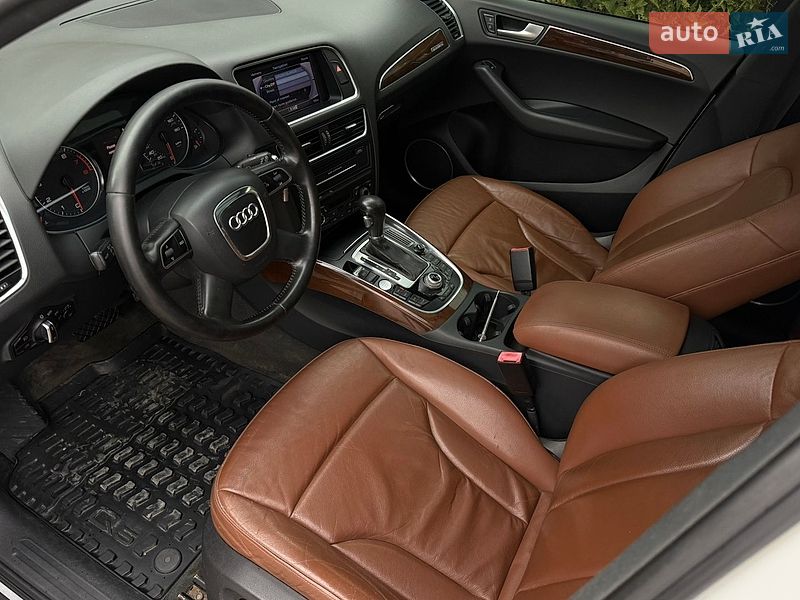 Позашляховик / Кросовер Audi Q5 2012 в Тернополі