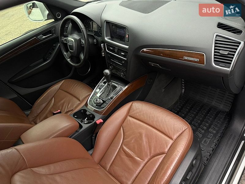 Позашляховик / Кросовер Audi Q5 2012 в Тернополі