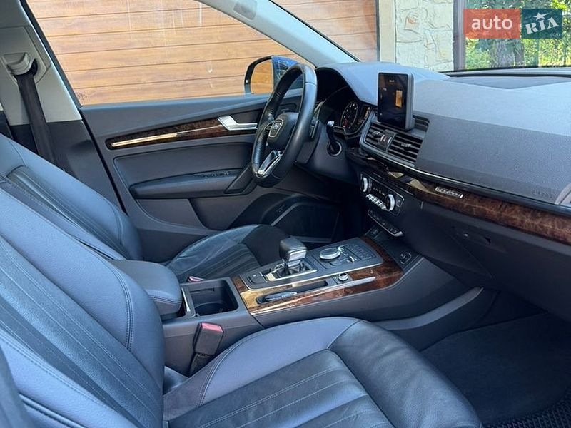 Внедорожник / Кроссовер Audi Q5 2017 в Львове