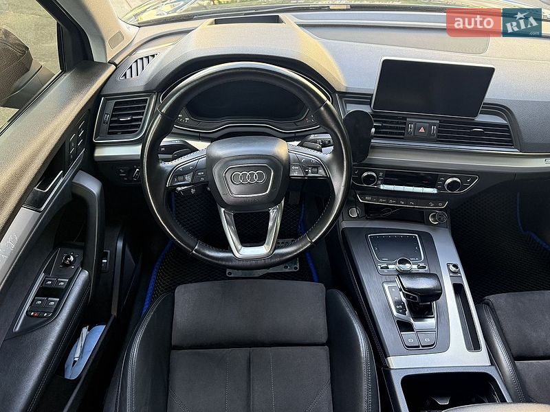 Внедорожник / Кроссовер Audi Q5 2017 в Киеве
