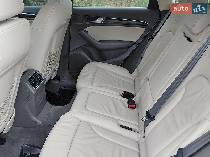 Позашляховик / Кросовер Audi Q5 2015 в Луцьку фото 13 Позашляховик / Кросовер Audi Q5 2015 в Луцьку