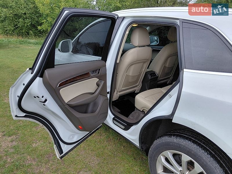 Позашляховик / Кросовер Audi Q5 2015 в Луцьку фото 15 Позашляховик / Кросовер Audi Q5 2015 в Луцьку
