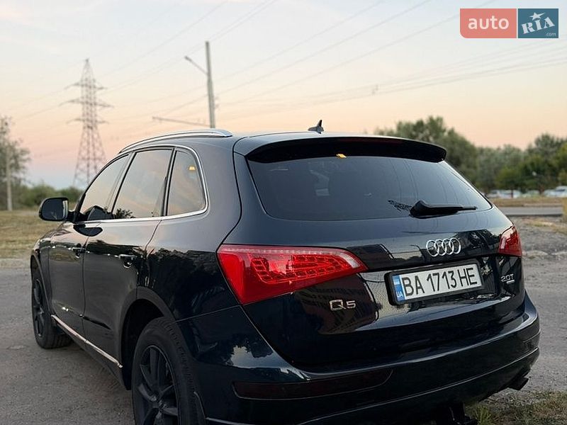 Внедорожник / Кроссовер Audi Q5 2011 в Полтаве