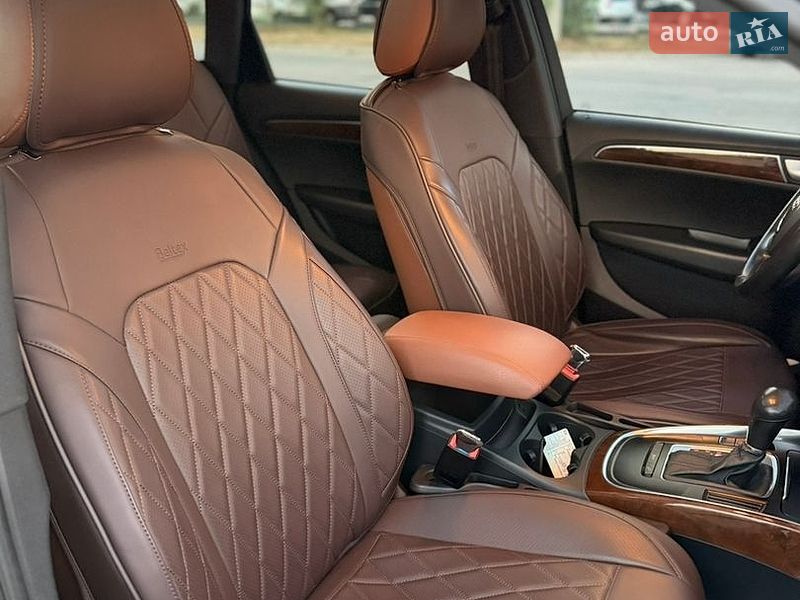 Внедорожник / Кроссовер Audi Q5 2011 в Полтаве