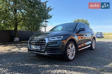 Внедорожник / Кроссовер Audi Q5 2018 в Луцке