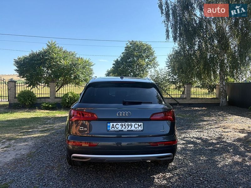 Внедорожник / Кроссовер Audi Q5 2018 в Луцке