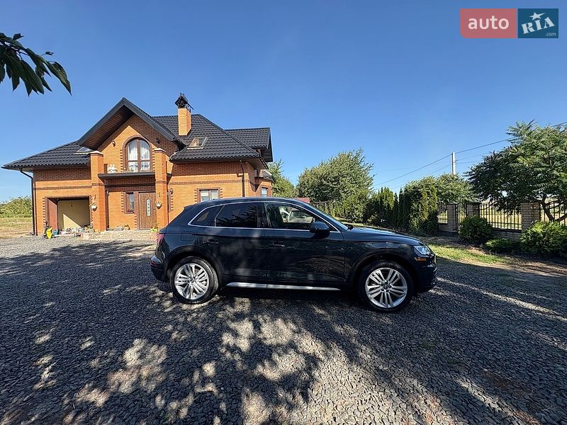 Внедорожник / Кроссовер Audi Q5 2018 в Луцке
