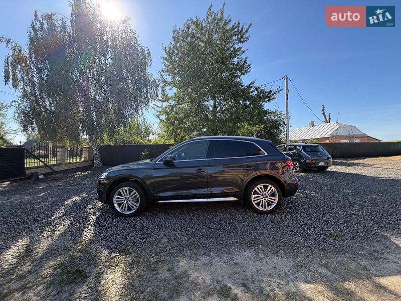 Внедорожник / Кроссовер Audi Q5 2018 в Луцке