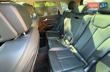 Внедорожник / Кроссовер Audi Q5 2018 в Луцке