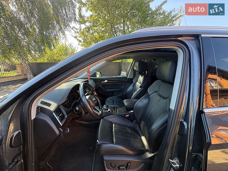 Внедорожник / Кроссовер Audi Q5 2018 в Луцке