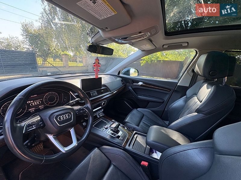 Внедорожник / Кроссовер Audi Q5 2018 в Луцке