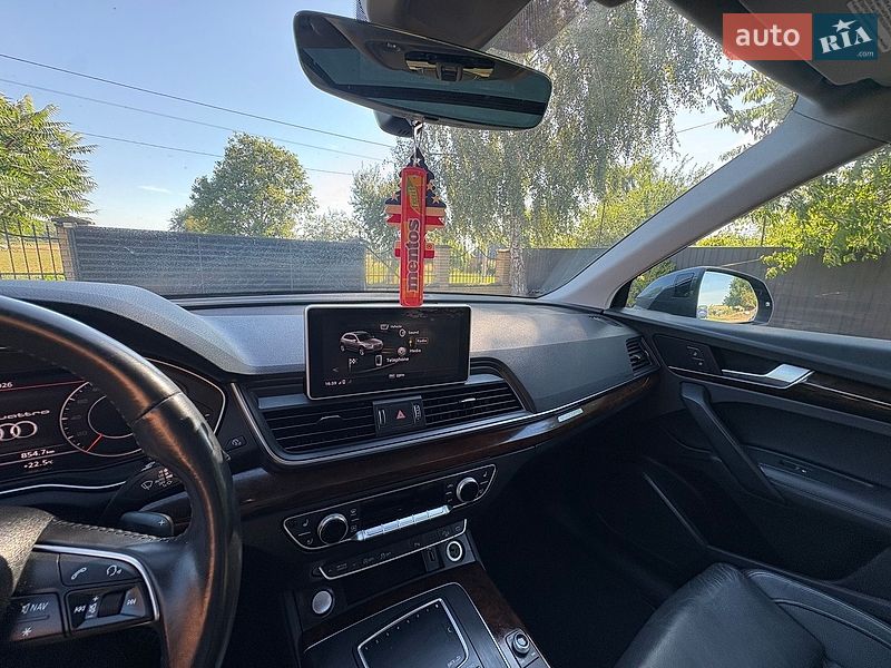 Внедорожник / Кроссовер Audi Q5 2018 в Луцке