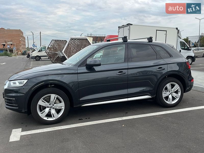Внедорожник / Кроссовер Audi Q5 2017 в Ровно