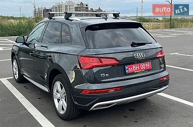 Внедорожник / Кроссовер Audi Q5 2017 в Ровно