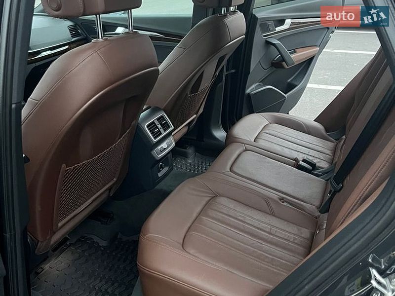 Внедорожник / Кроссовер Audi Q5 2017 в Ровно