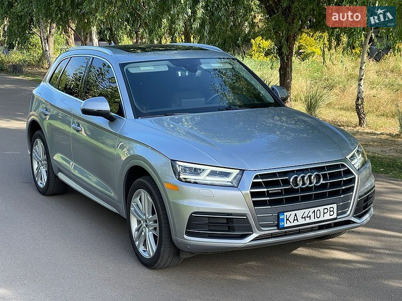 Внедорожник / Кроссовер Audi Q5 2017 в Киеве