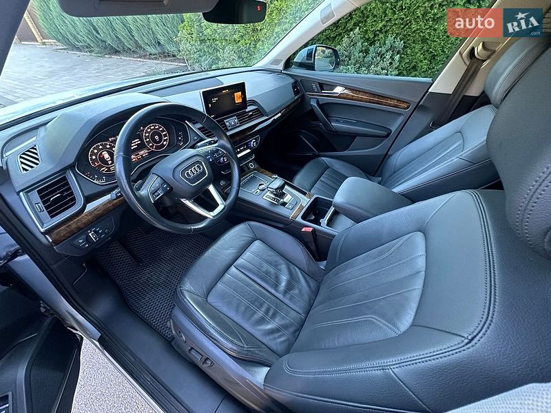 Внедорожник / Кроссовер Audi Q5 2017 в Киеве