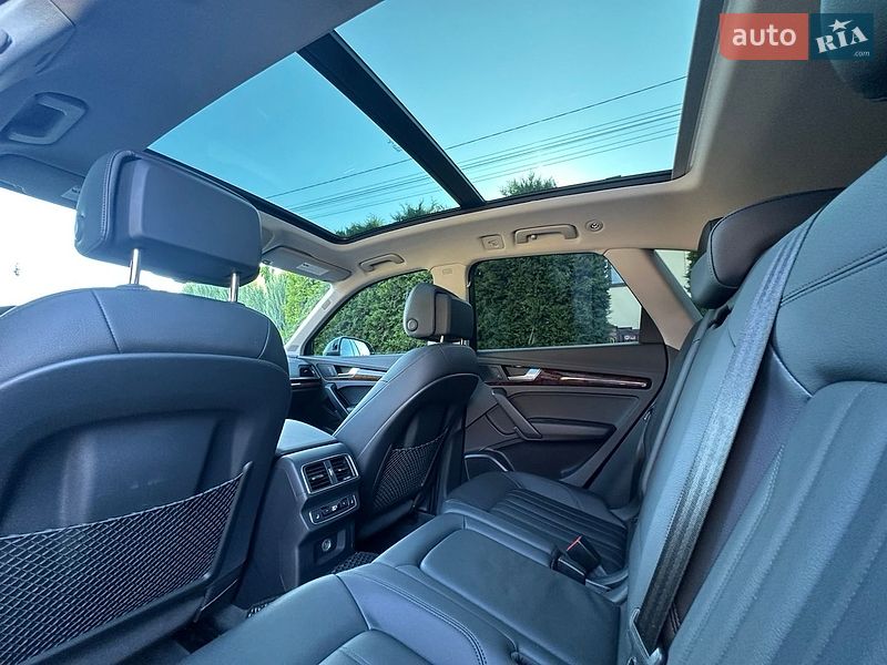 Внедорожник / Кроссовер Audi Q5 2017 в Киеве