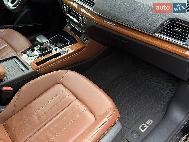 Внедорожник / Кроссовер Audi Q5 2020 в Ивано-Франковске