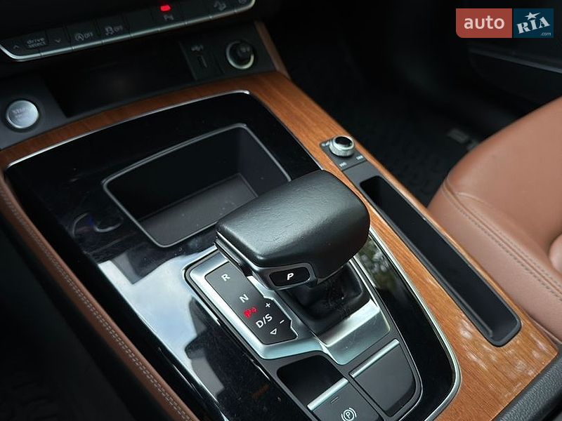 Внедорожник / Кроссовер Audi Q5 2020 в Ивано-Франковске