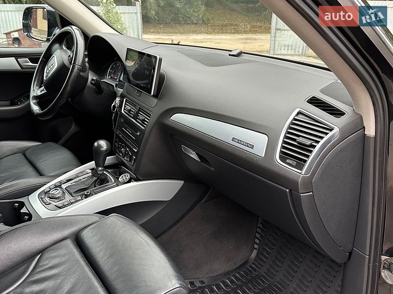 Внедорожник / Кроссовер Audi Q5 2009 в Ровно