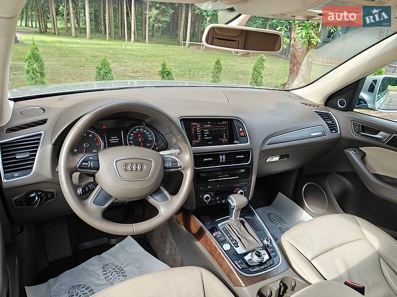 Внедорожник / Кроссовер Audi Q5 2016 в Ахтырке