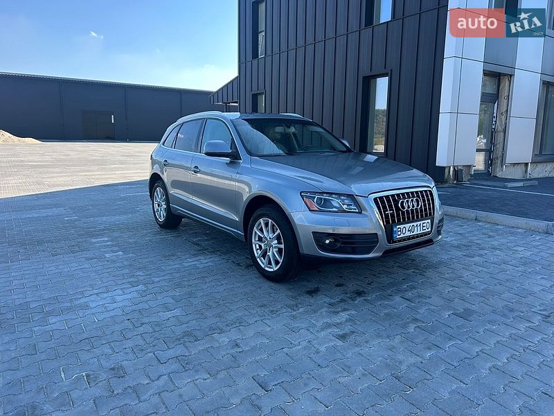 Внедорожник / Кроссовер Audi Q5 2010 в Тернополе