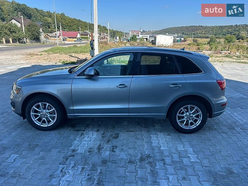 Внедорожник / Кроссовер Audi Q5 2010 в Тернополе