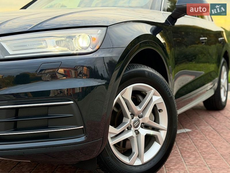 Внедорожник / Кроссовер Audi Q5 2019 в Львове