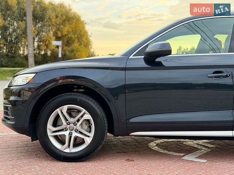 Внедорожник / Кроссовер Audi Q5 2019 в Львове