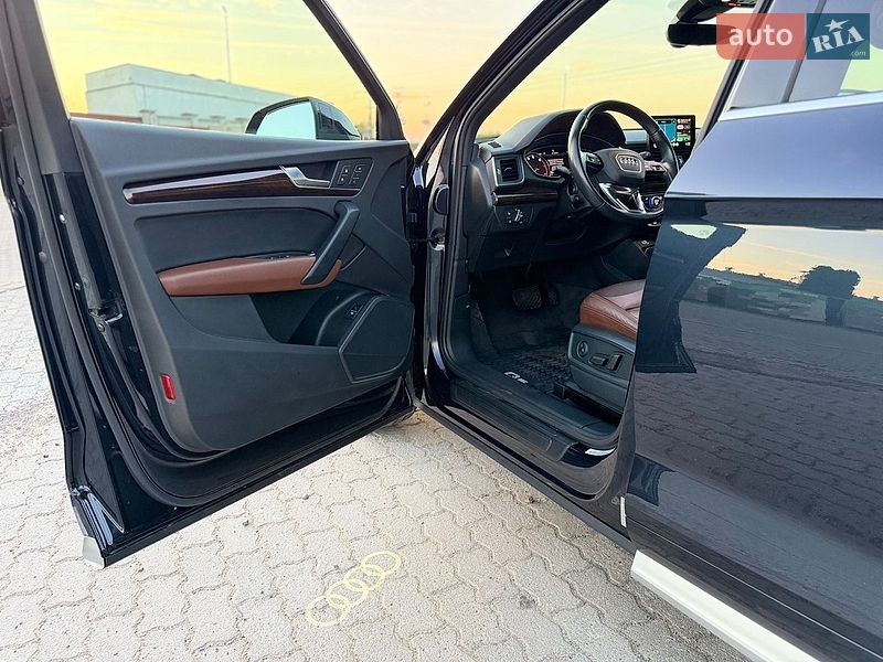 Внедорожник / Кроссовер Audi Q5 2019 в Львове