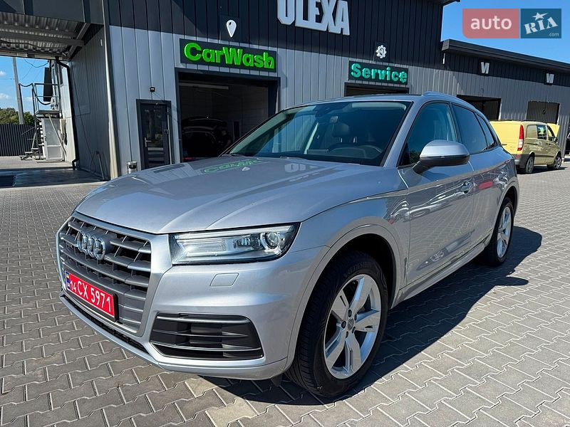 Позашляховик / Кросовер Audi Q5 2018 в Володимирі