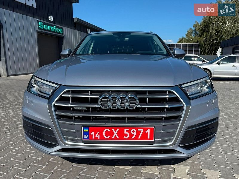 Позашляховик / Кросовер Audi Q5 2018 в Володимирі