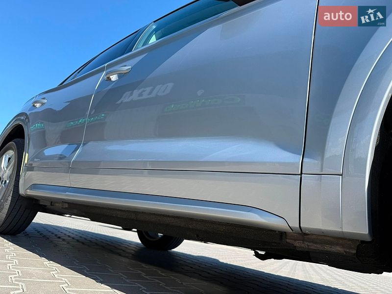 Позашляховик / Кросовер Audi Q5 2018 в Володимирі