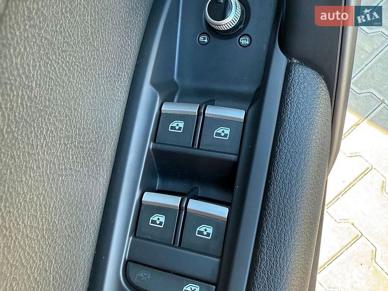 Позашляховик / Кросовер Audi Q5 2018 в Володимирі