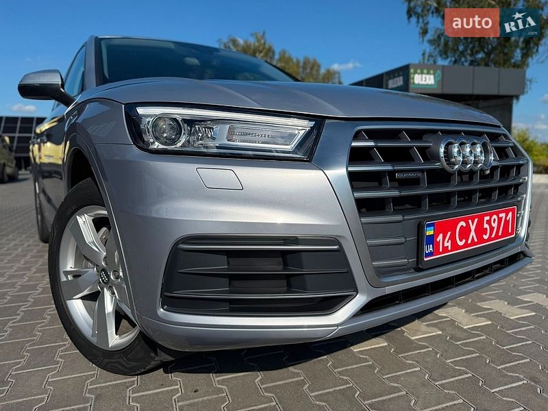Позашляховик / Кросовер Audi Q5 2018 в Володимирі