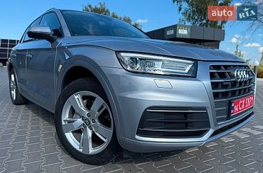 Позашляховик / Кросовер Audi Q5 2018 в Володимирі