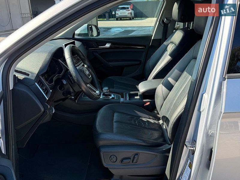 Позашляховик / Кросовер Audi Q5 2018 в Володимирі