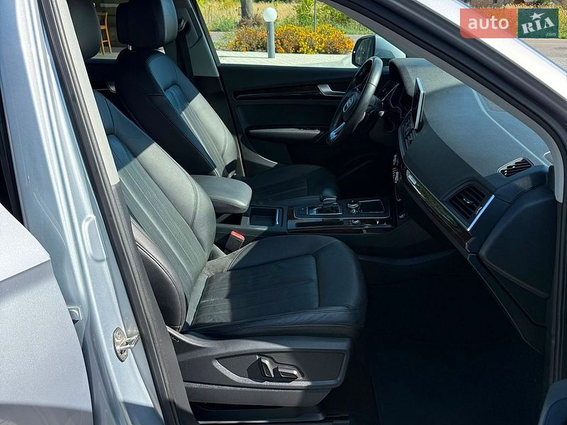 Позашляховик / Кросовер Audi Q5 2018 в Володимирі