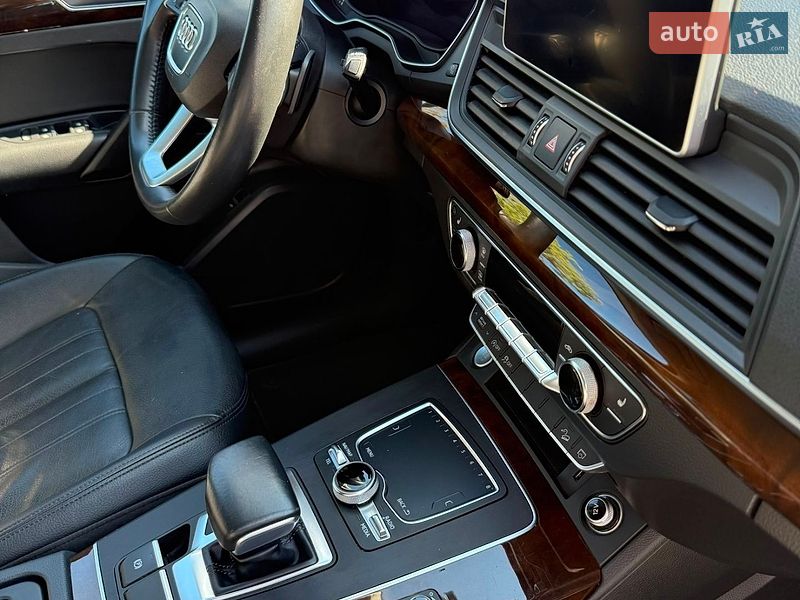 Позашляховик / Кросовер Audi Q5 2018 в Володимирі