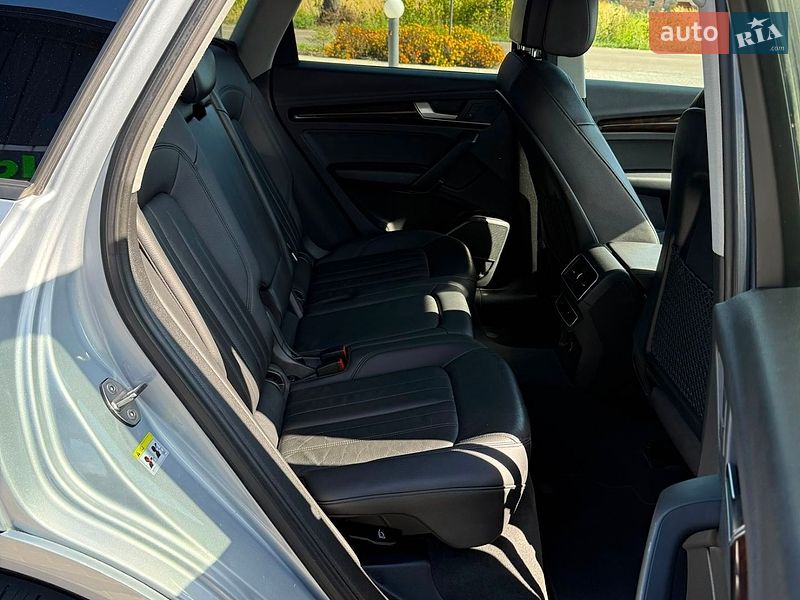 Позашляховик / Кросовер Audi Q5 2018 в Володимирі
