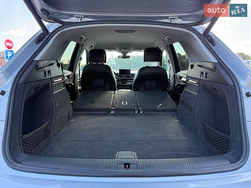 Позашляховик / Кросовер Audi Q5 2018 в Володимирі