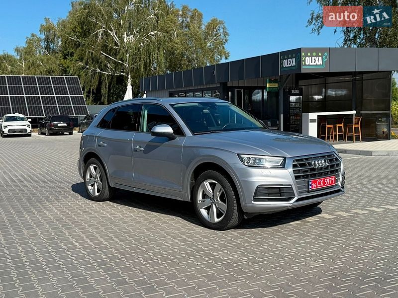 Позашляховик / Кросовер Audi Q5 2018 в Володимирі