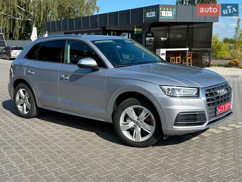Позашляховик / Кросовер Audi Q5 2018 в Володимирі