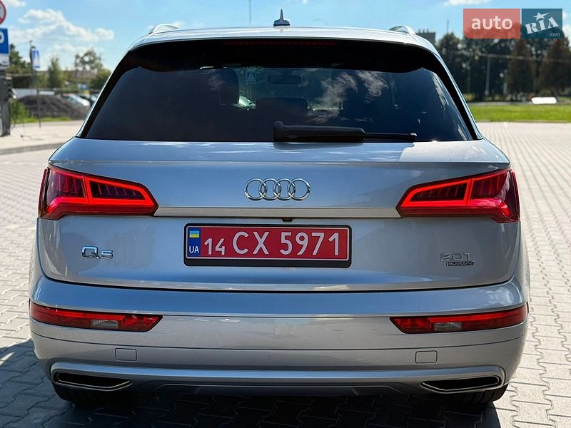 Позашляховик / Кросовер Audi Q5 2018 в Володимирі