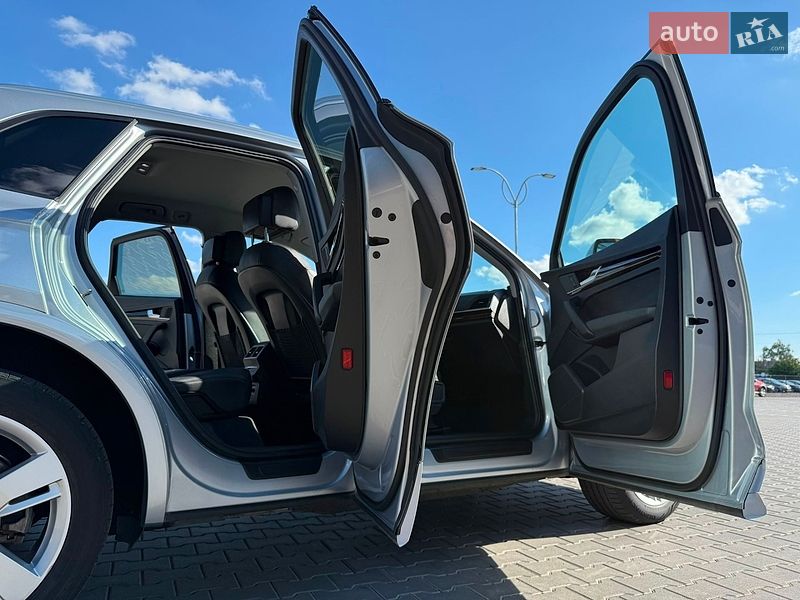 Позашляховик / Кросовер Audi Q5 2018 в Володимирі